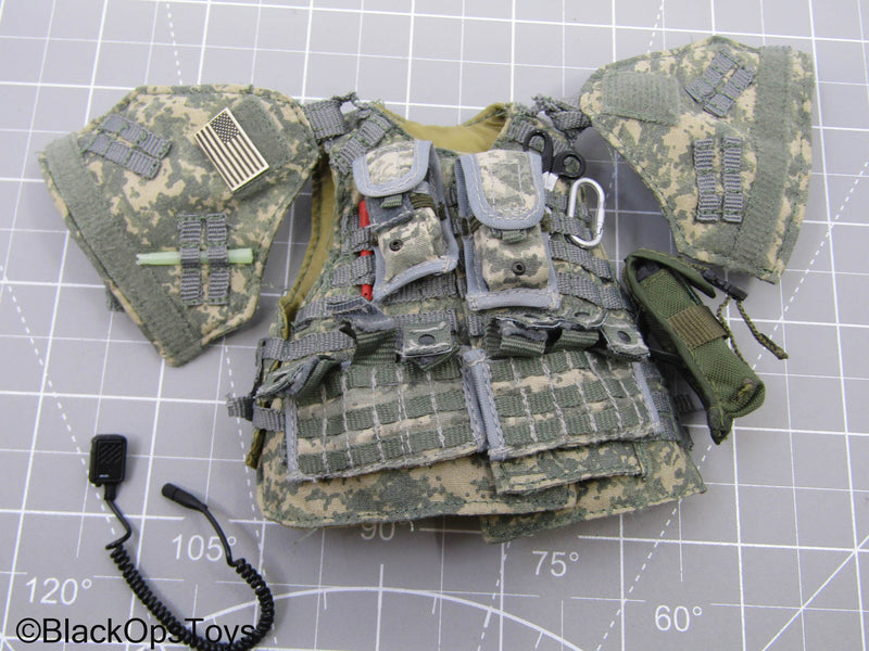 Load image into Gallery viewer, ACU Camo Plate Carrier &amp; Gear Set
