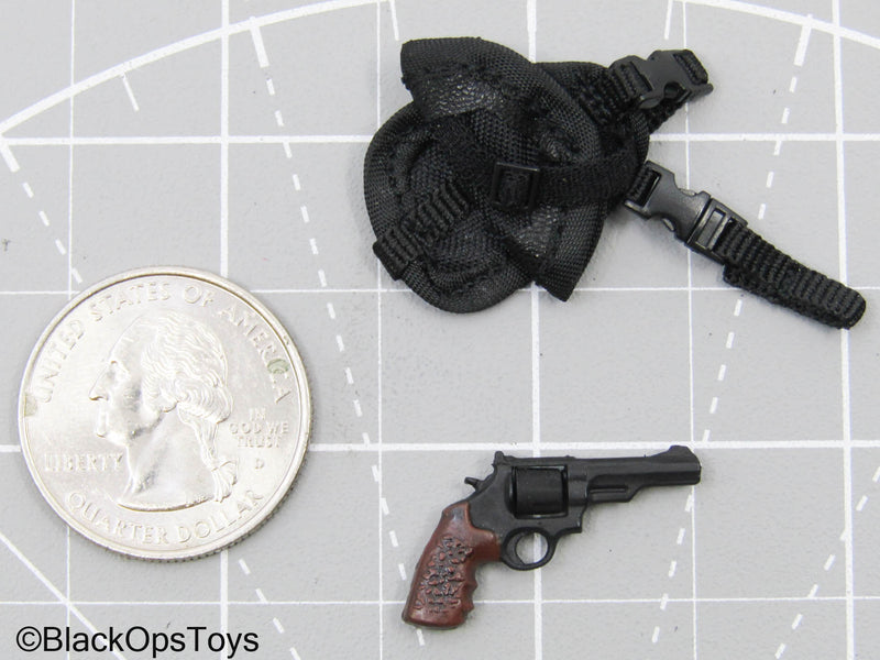 Load image into Gallery viewer, 1/12 Revolver w/Holster
