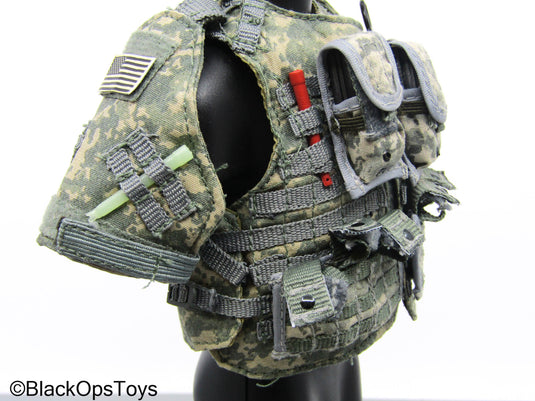 ACU Camo Plate Carrier & Gear Set