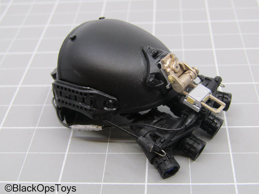 Black FAST Helmet w/Quad NVG