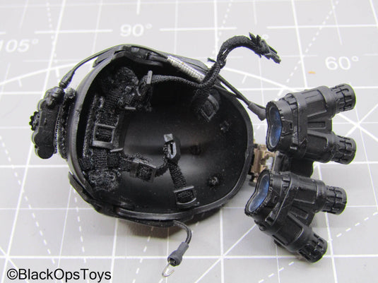 Black FAST Helmet w/Quad NVG