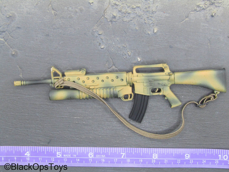 Load image into Gallery viewer, Green Camo M16 Rifle w/M203 Grenade Launcher
