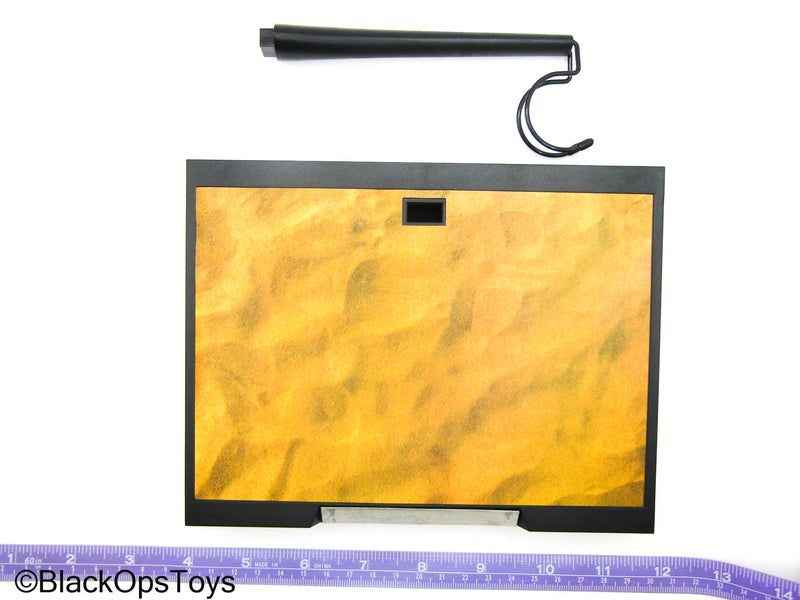 Load image into Gallery viewer, Wasteland Ranger - Male Dressed Body w/Stand
