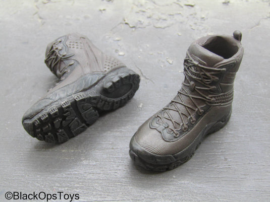 Wasteland Ranger - Black & Brown Combat Boots (Peg Type)
