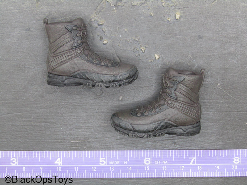 Load image into Gallery viewer, Wasteland Ranger - Black &amp; Brown Combat Boots (Peg Type)
