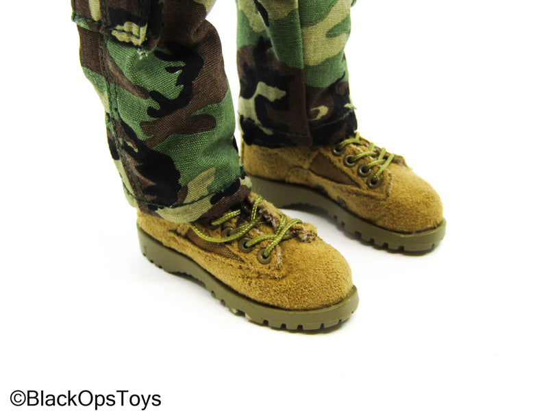 Load image into Gallery viewer, Soldier Story SS020 Male Base Body w/Head Sculpt &amp; Uniform Set
