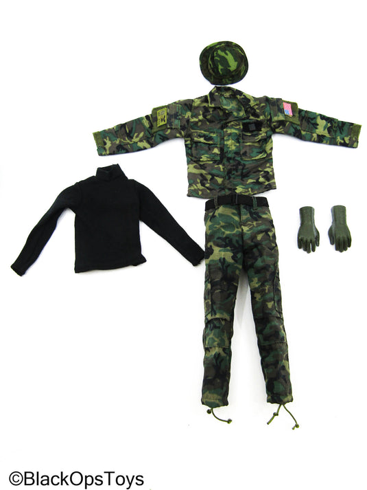 Woodland Camo Combat Uniform Set w/Boonie Hat & Gloved Hands