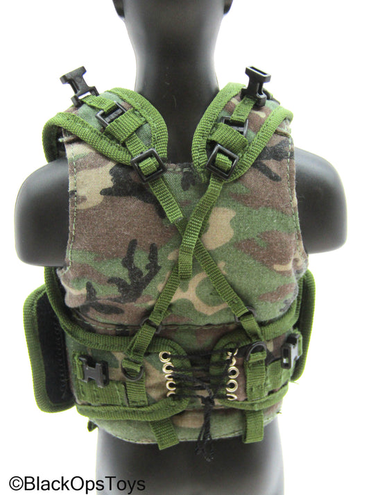 Woodland Camo Plate Carrier w/Combat Vest