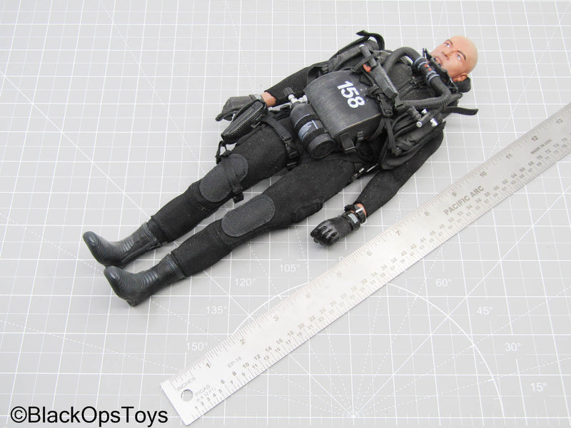Load image into Gallery viewer, Male Marine Corps Combat Diver Dressed Base Body w/Headsculpt
