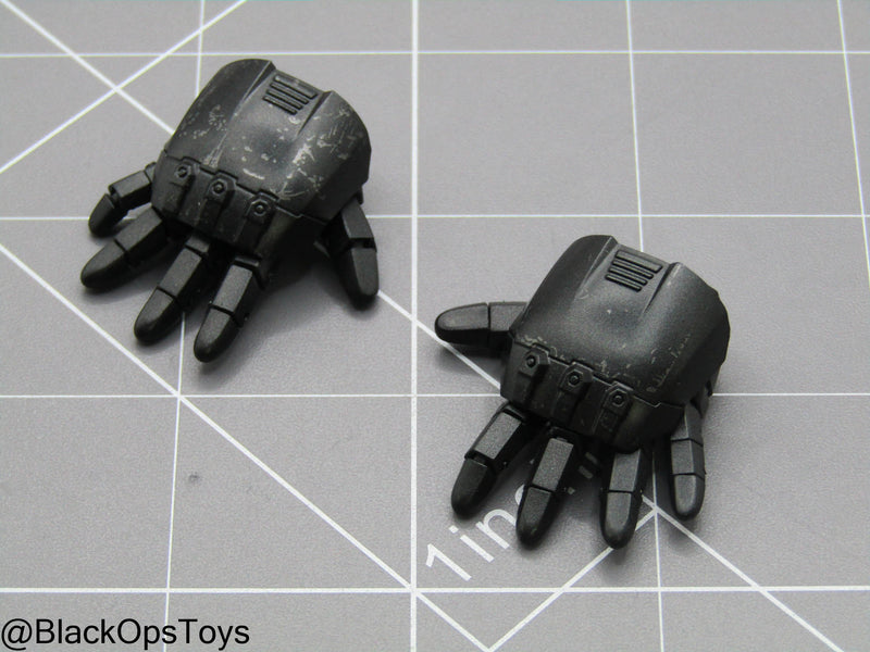 Load image into Gallery viewer, Iron Man - Hand Set w/Moveable Fingers
