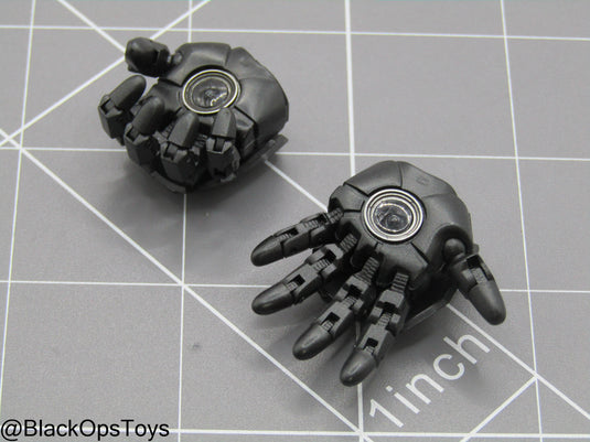 Iron Man - Hand Set w/Moveable Fingers