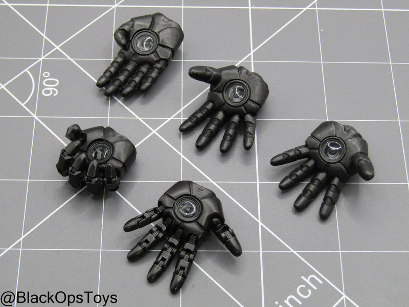 Load image into Gallery viewer, Iron Man - Hand Set w/Moveable Fingers (READ DESC)
