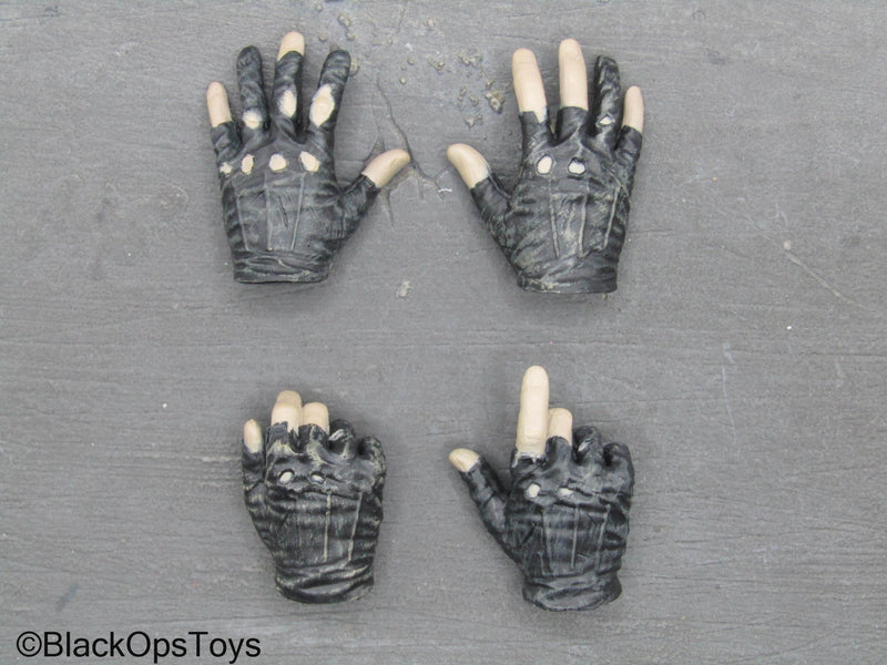 Load image into Gallery viewer, Mad Max - Black Gloved Hand Set
