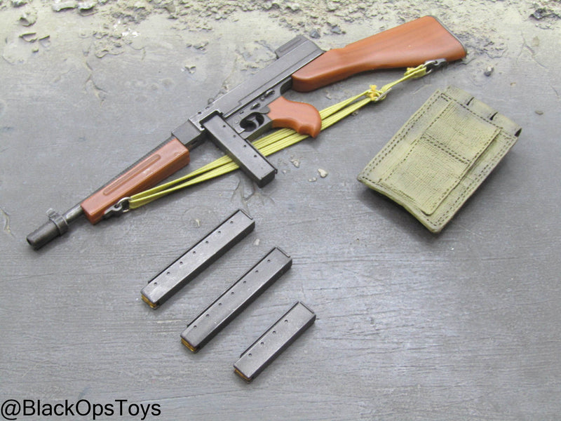 Load image into Gallery viewer, Bam 1/6 WWII Era .45 ACP Submachine Gun (Dragon)
