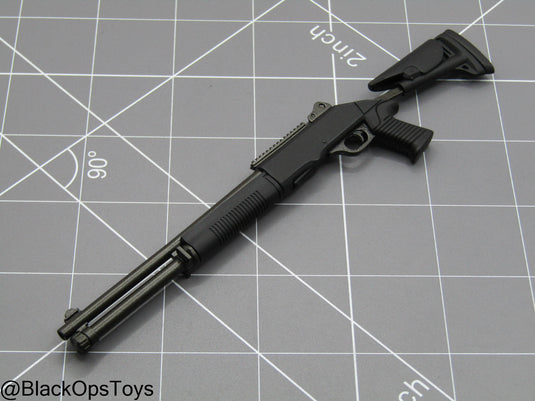 Black Benelli M4 Shotgun