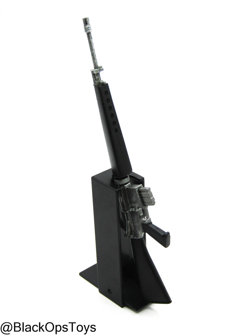 Load image into Gallery viewer, Vietnam Era M16 Rifle Variant w/Stand
