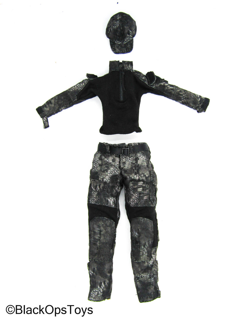 Load image into Gallery viewer, Scratch &amp; Dent (READ DESC) - Female Kyrptek Typhon Camo Uniform Set
