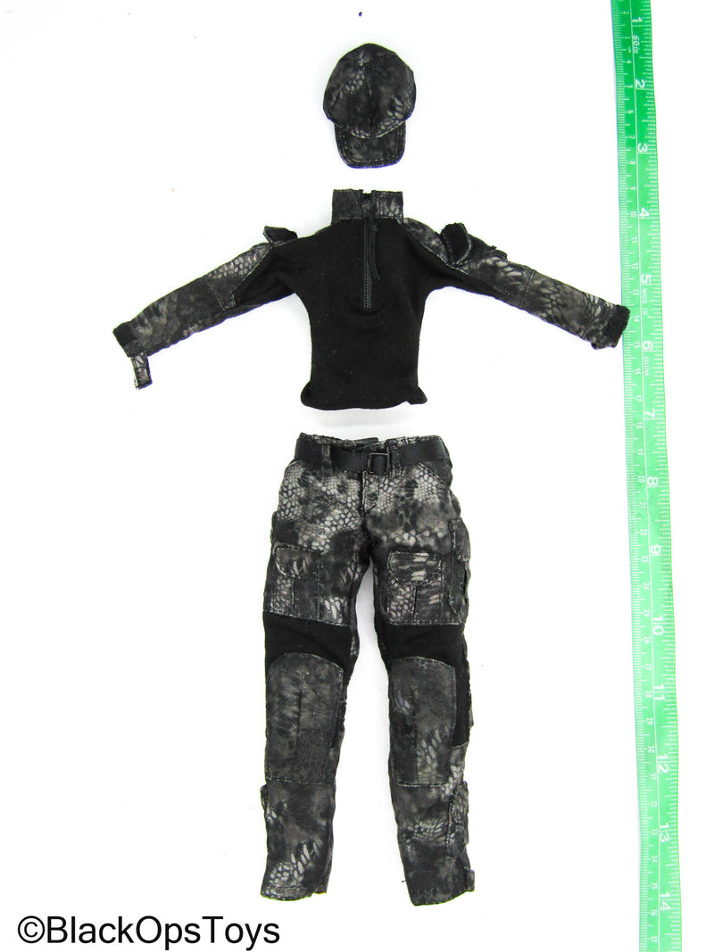 Load image into Gallery viewer, Scratch &amp; Dent (READ DESC) - Female Kyrptek Typhon Camo Uniform Set
