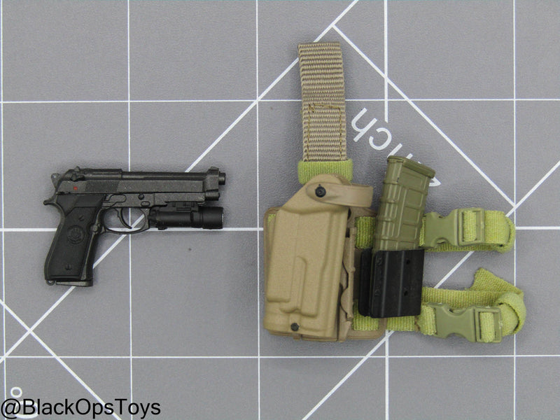 Load image into Gallery viewer, M9 Pistol w/Tac Light, 5.56 Mag, &amp; Drop Leg Holster
