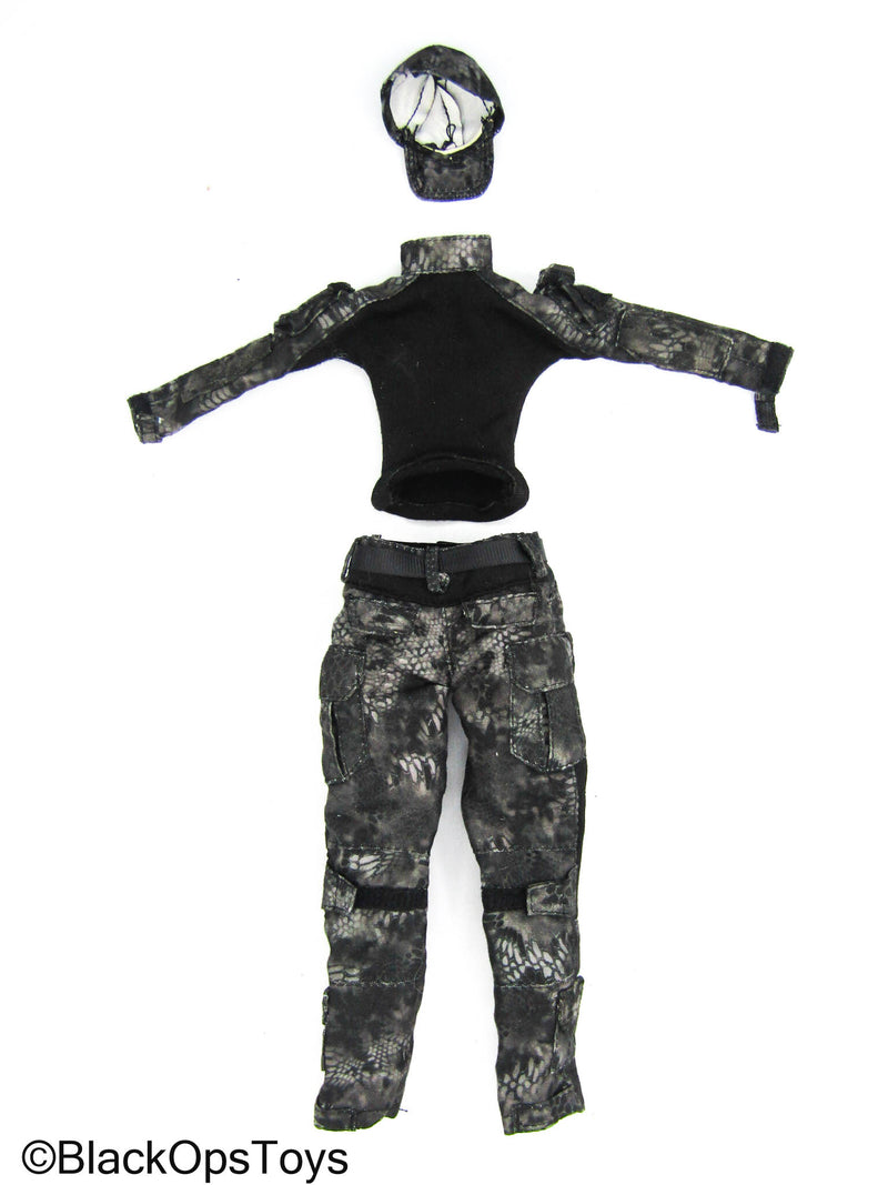 Load image into Gallery viewer, Scratch &amp; Dent (READ DESC) - Female Kyrptek Typhon Camo Uniform Set
