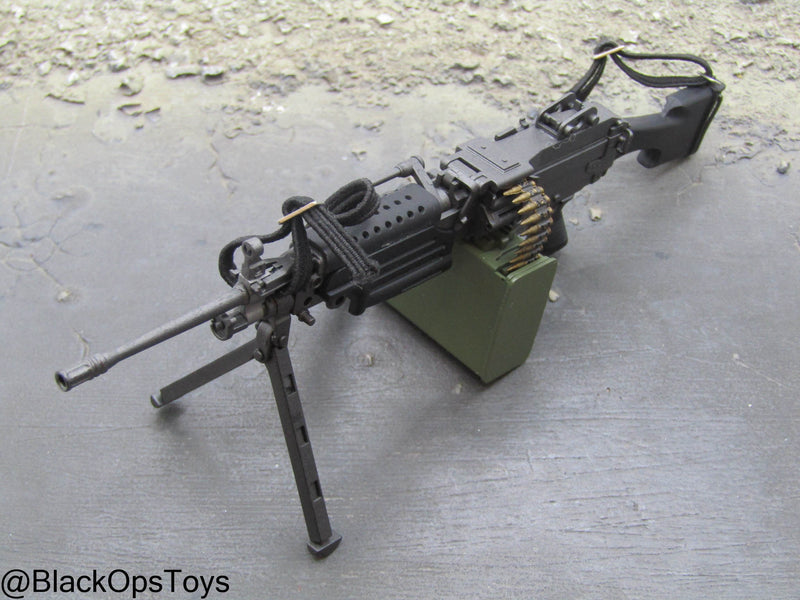 Load image into Gallery viewer, Bam 1/6 Light Machine Gun w/Ammo Can

