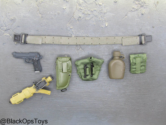 Bam 1/6 Rivet Belt & Pistol Set (Dragon)