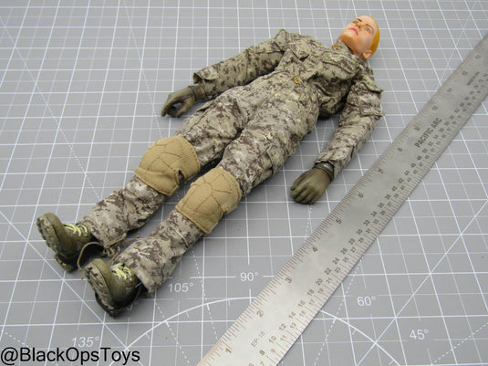 USMC - Female Dressed Body w/Headsculpt (Hot Toys) (READ DESC)