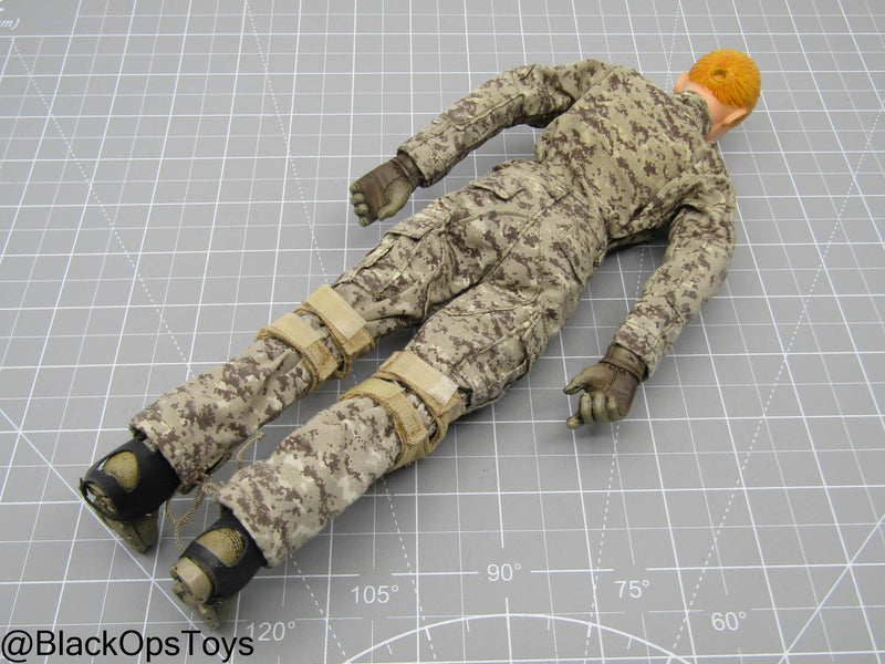 Load image into Gallery viewer, USMC - Female Dressed Body w/Headsculpt (Hot Toys) (READ DESC)
