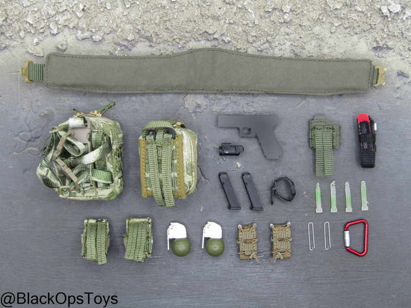 Load image into Gallery viewer, SOBR - Version R - Battle Belt w/Pistol, Gear, &amp; Pouch Set
