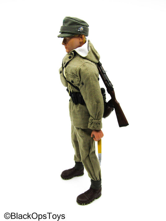 WWII German - Male Base Body w/Complete Uniform & Gear Set