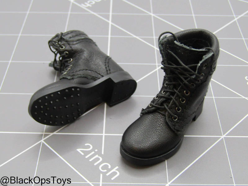 Load image into Gallery viewer, Russian Airborne In Kosovo - Black Leather Like Boots (Foot Type)
