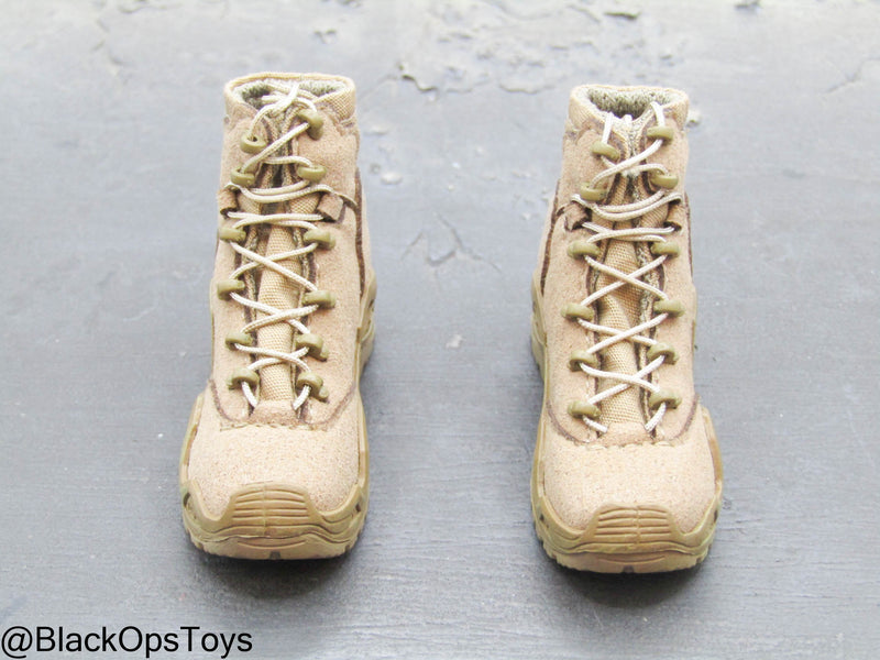 Load image into Gallery viewer, SOBR - Version S - Brown Combat Boots (Peg Type)
