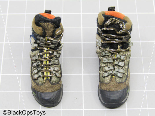 Brown & Blue Hiking Boots (Peg Type) (DAM Toys)