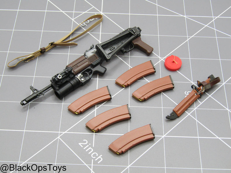 Load image into Gallery viewer, Russian Airborne In Kosovo - AKS-74 Rifle w/Attachment Set
