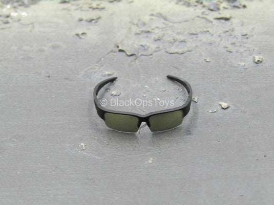 Doom's Day Kit - Black Glasses w/Gold Lenses