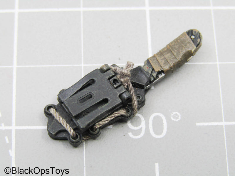 Load image into Gallery viewer, Black Knife w/Sheath
