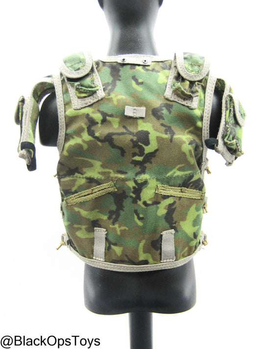 Vietnam - US Seal Point Man - Woodland Camo Survival Vest