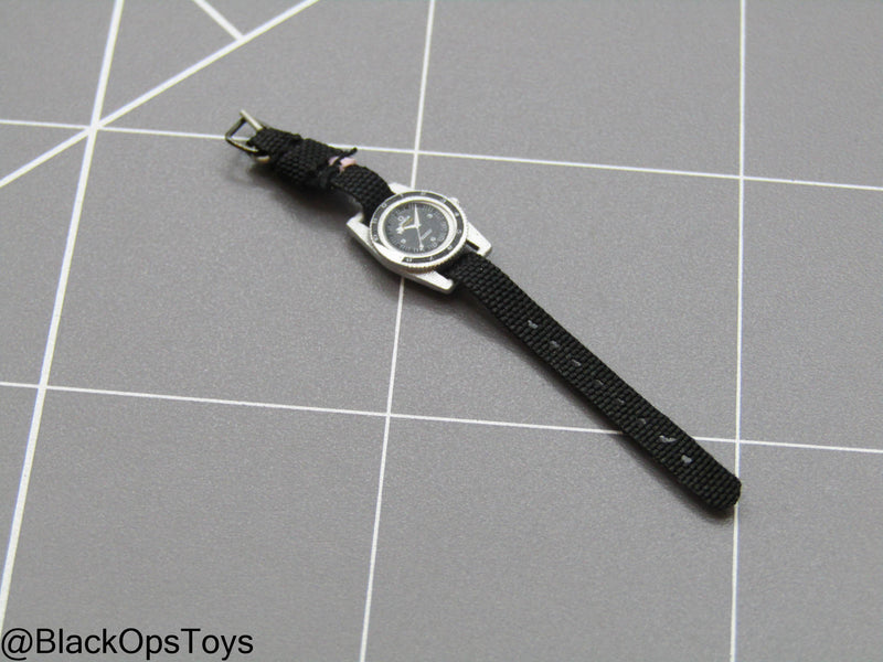 Load image into Gallery viewer, Vietnam - US Seal Point Man - Watch w/Metal Face
