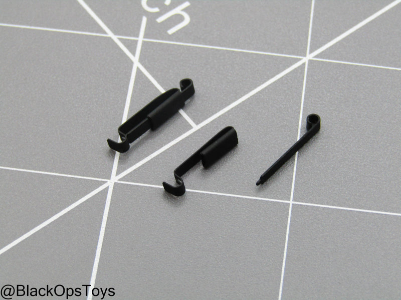 Load image into Gallery viewer, Vietnam - US Seal Point Man - Metal Alice Clips (x2)
