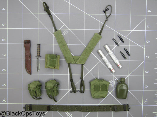 Vietnam - US Seal Point Man - Rivet Belt w/Harness & Pouch Set