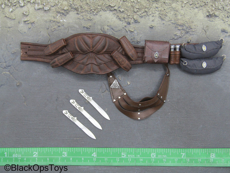 Load image into Gallery viewer, Scratch &amp; Dent (READ DESC) - Brown Belt w/Knives
