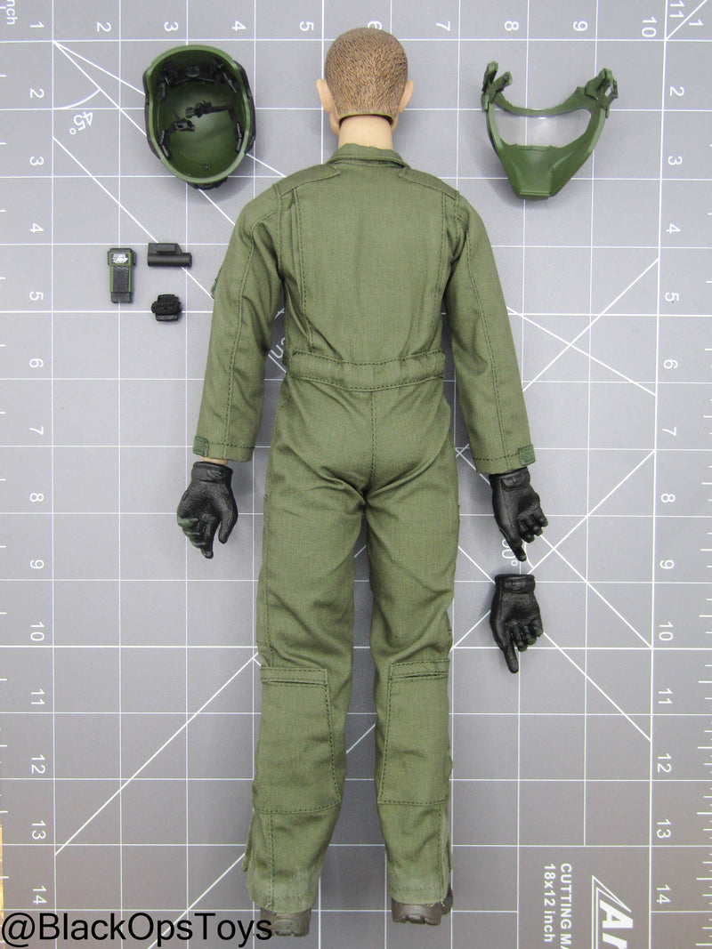 Load image into Gallery viewer, Enforcer Corps - Yuri - Male Dressed Body w/Helmet &amp; Face Guard
