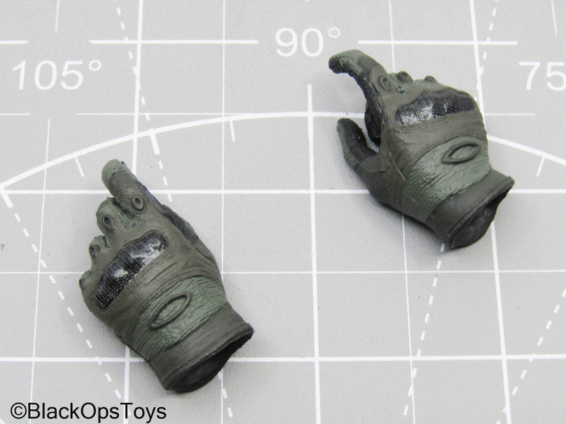 Load image into Gallery viewer, OD Green Gloved Hands (Soldier Story)
