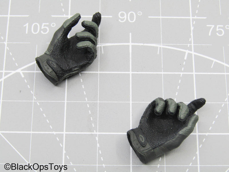 Load image into Gallery viewer, OD Green Gloved Hands (Soldier Story)
