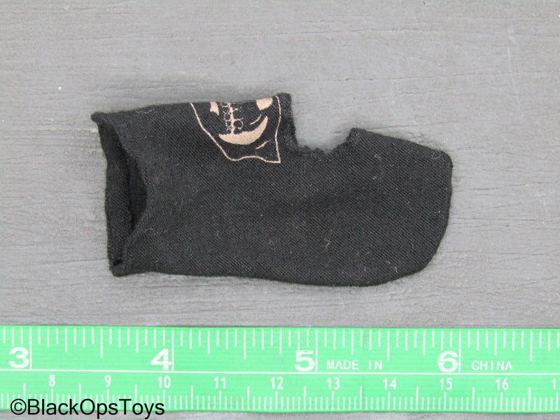 Load image into Gallery viewer, Scratch &amp; Dent (READ DESC) - Black Balaclava w/Tan Skull Design
