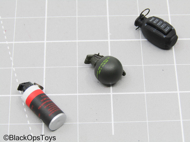 Load image into Gallery viewer, Grenade Set (x3)
