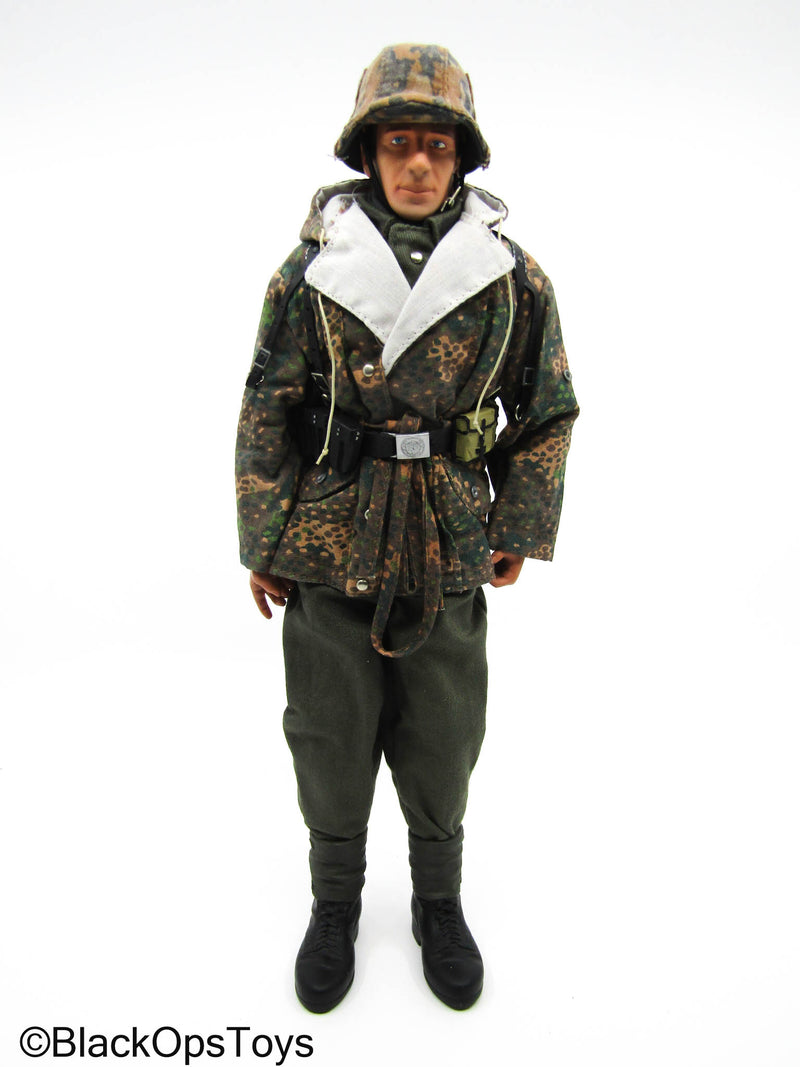 Load image into Gallery viewer, WWII German - Male Base Body w/Complete Uniform &amp; Gear Set
