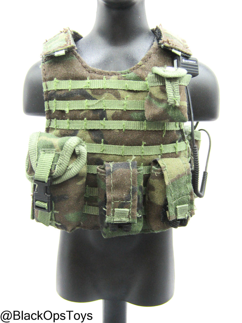 Load image into Gallery viewer, Bam 1/6 Woodland Camo MOLLE Body Armor w/Pouch Set (Dragon)
