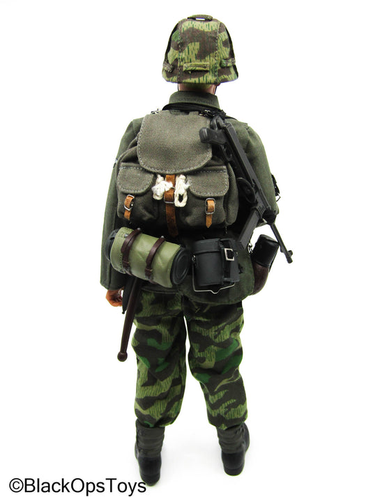 WWII German - Female Base Body w/Complete Uniform & Gear Set
