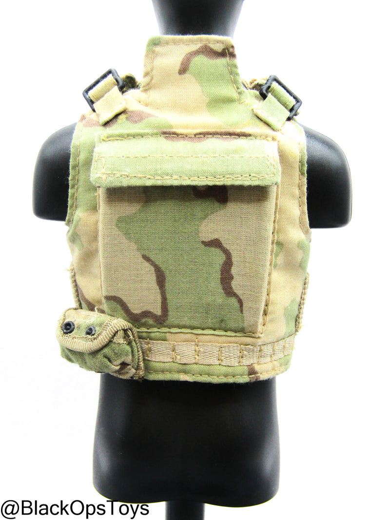 Load image into Gallery viewer, Bam 1/6 3C Desert Camo Plate Carrier Vest w/Pouch (ACE)
